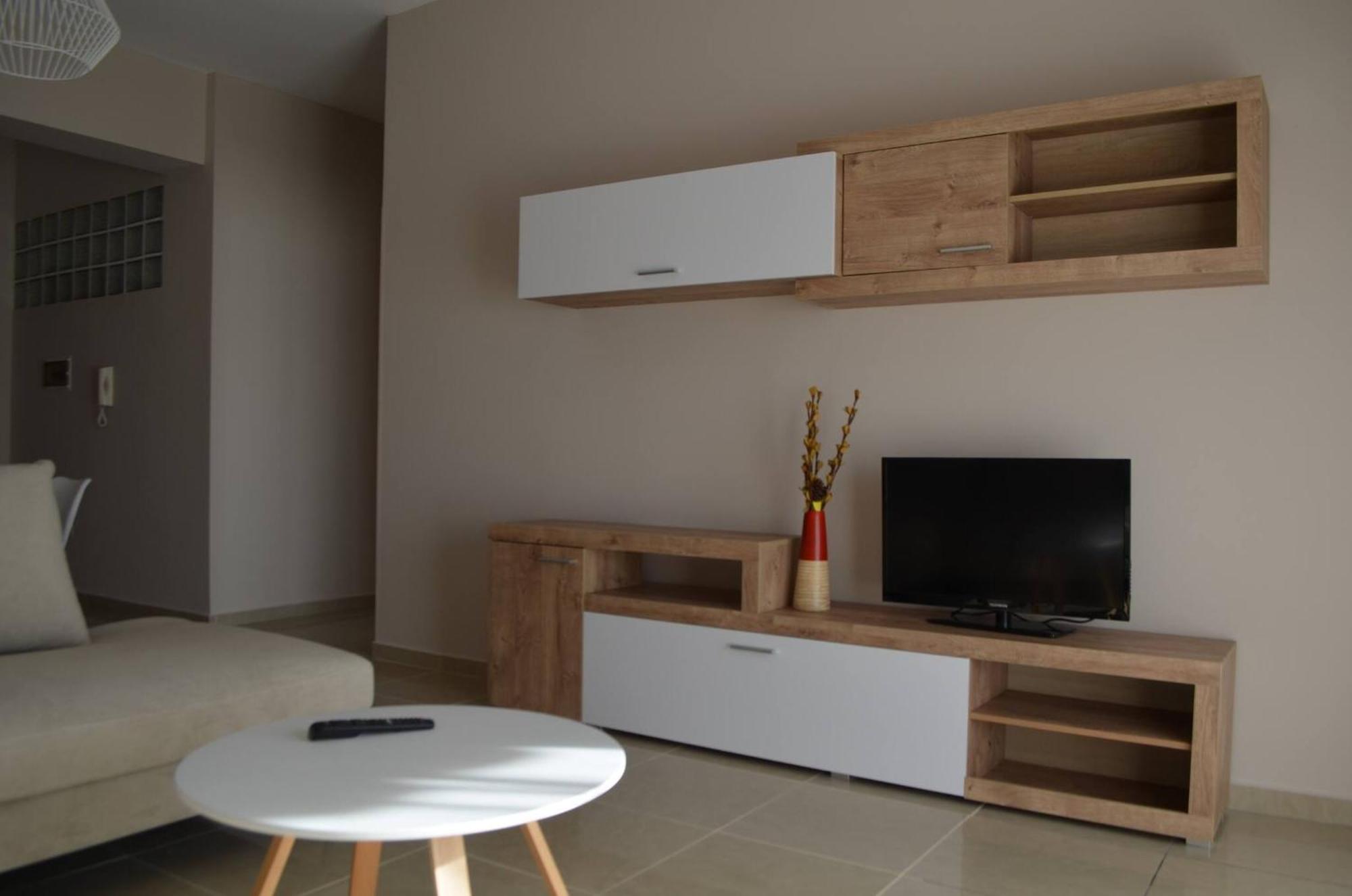 Saint Tropez Apartment Саранда Экстерьер фото
